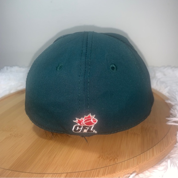 NWT Toddler Boys Embroidered Reebok Edmonton Eskimos/Elks CFL Football Hat - Picture 4 of 6